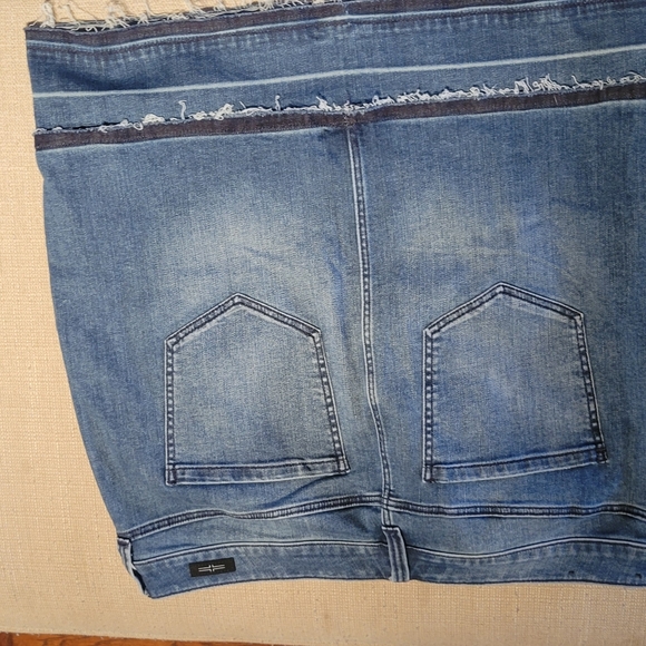 Liverpool jean skirt size 12/31 new - Picture 2 of 3